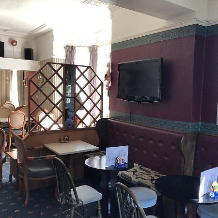 Chad Hill Hotel Сандаун Екстериор снимка