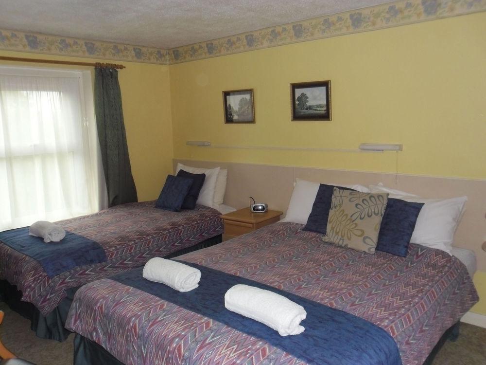 Chad Hill Hotel Сандаун Екстериор снимка