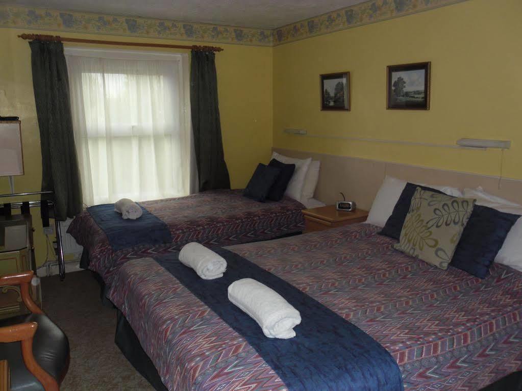 Chad Hill Hotel Сандаун Екстериор снимка